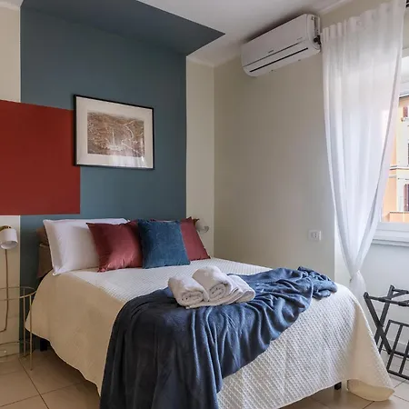 Guesthost - Aurea Domus Comfort In Centro A *